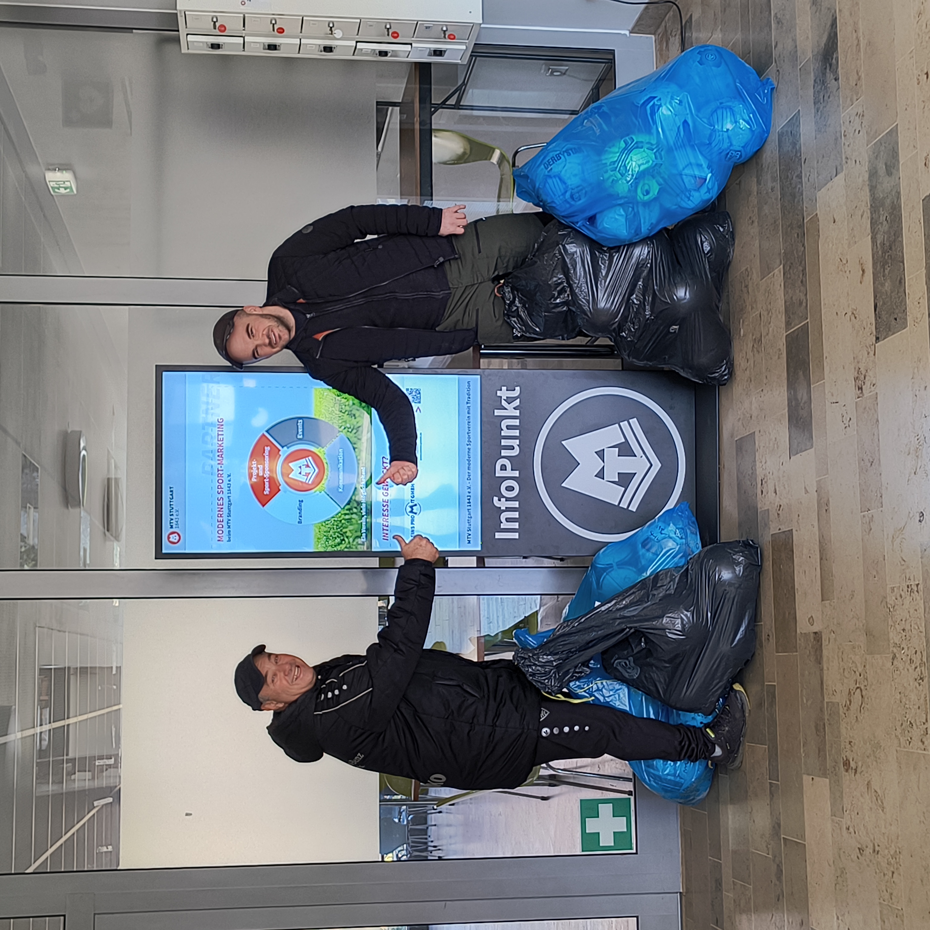 Übergabe der Bälle