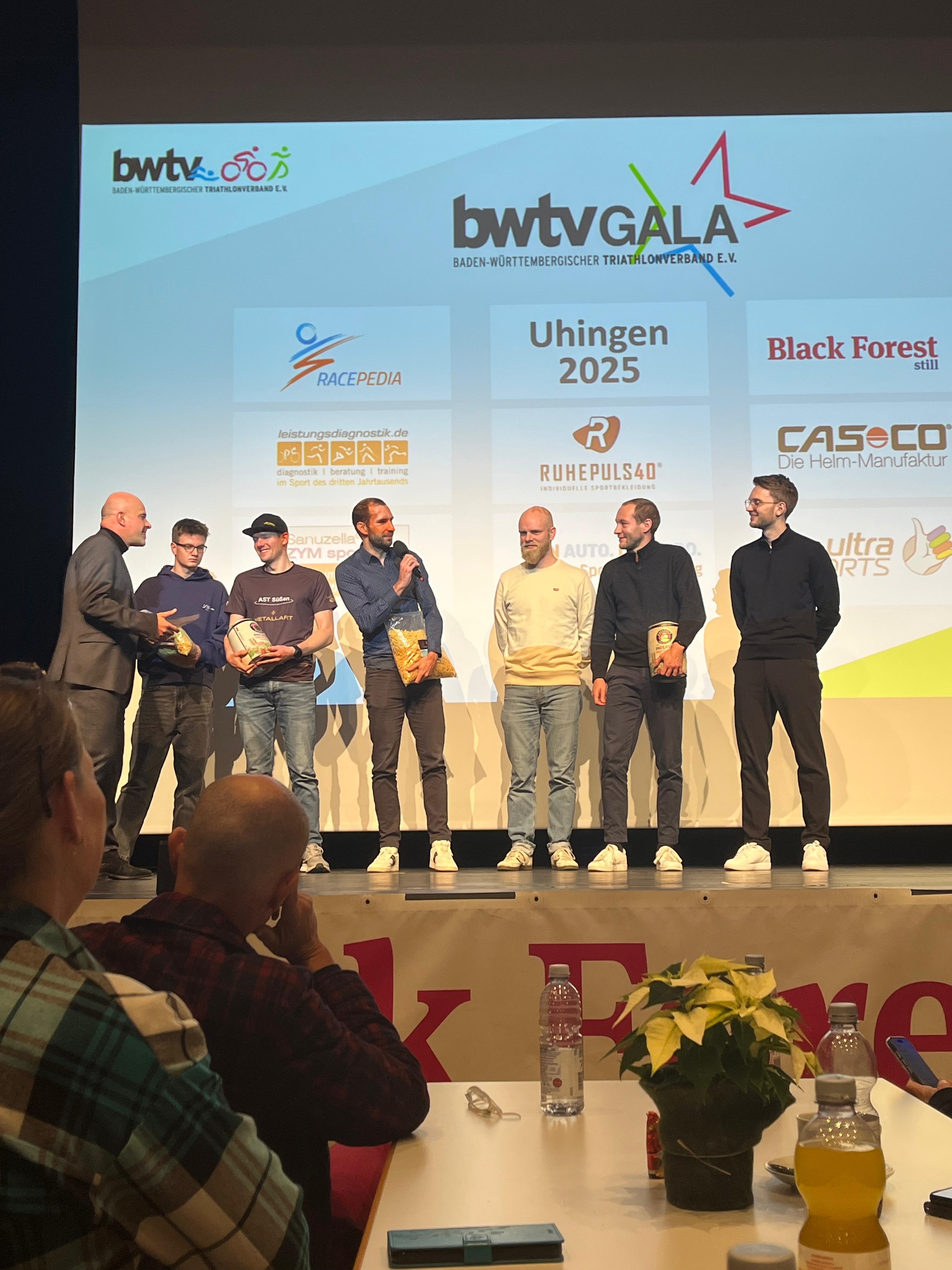 Stellvertretend für das Team nahmen Sebastian Gaedicke, Matthias Horstmann, Sebastian Gomolka und Jan-Lukas Gehl die Auszeichnung entgegen. 