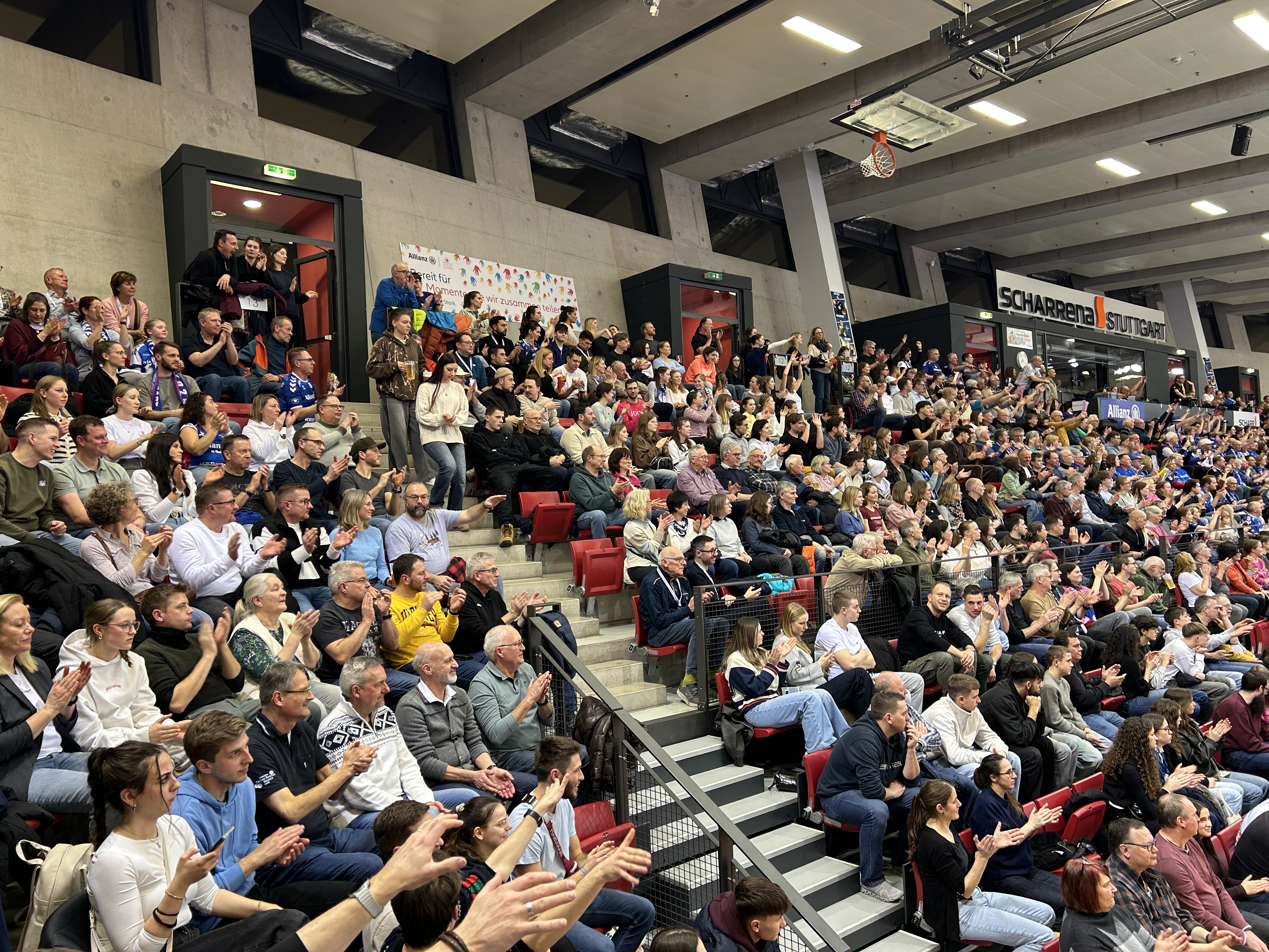 Einzigartige Stimmung auf der Tribüne