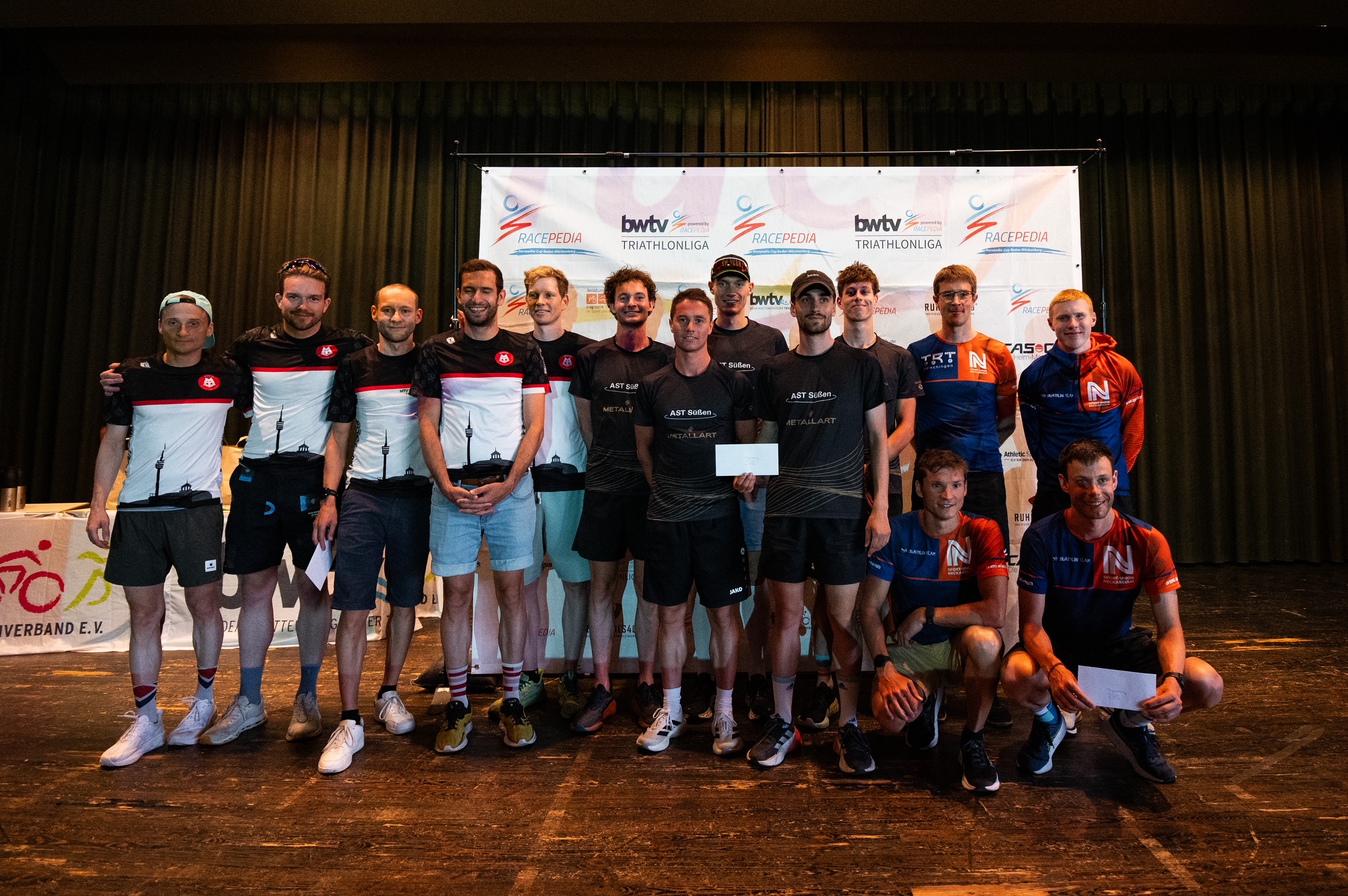 Siegerehrung für das 1. Team. 